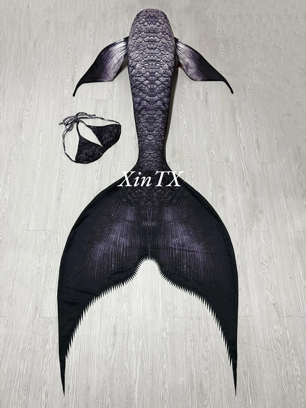 Erwachsenen-Meerjungfrauenflos – Aquarium & Marine Museum Ums Bewertung und Preis